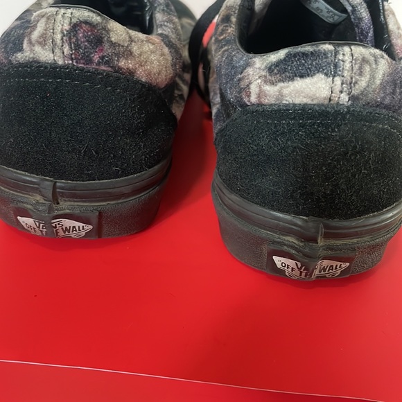 Vans Tennis Shoes - Picture 9 of 9